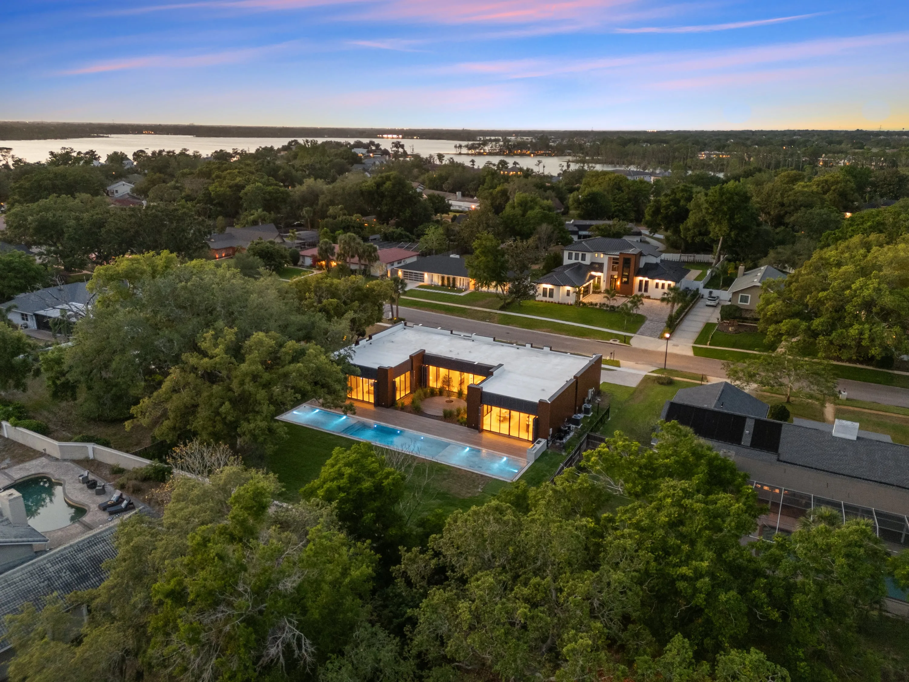 8966 Easterling Drive, Orlando, FL — real estate photography 6 of 9